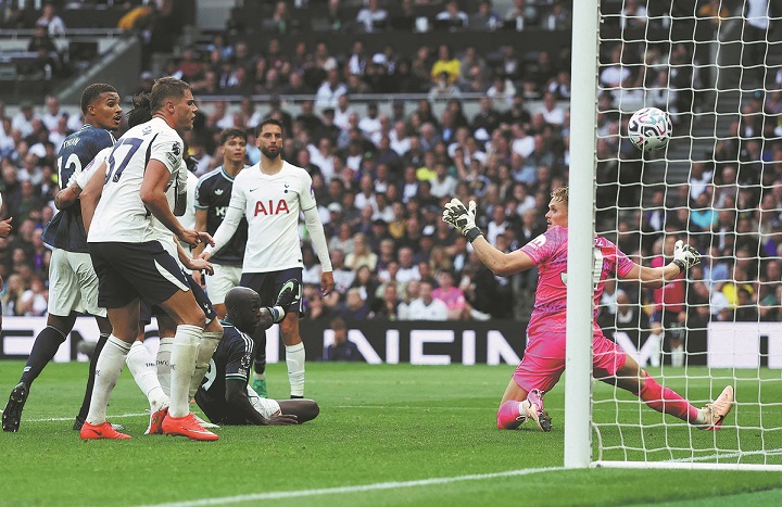 Tottenham Hotspur kärsi kaksi peräkkäistä tappiota tekemättä maalia liigassa